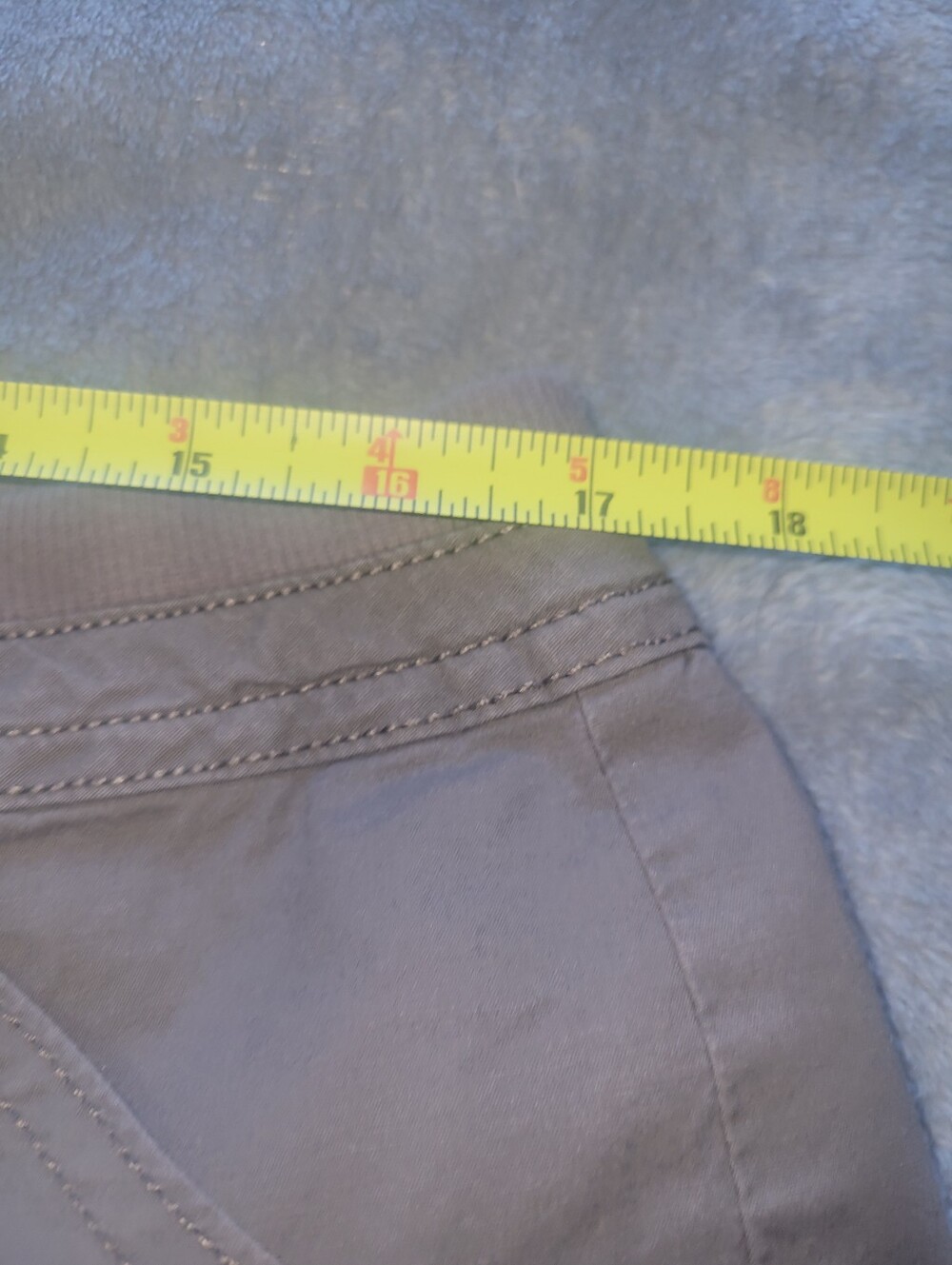 Women's Brown Cargo Shorts - Bermuda - Picture 2 of 5